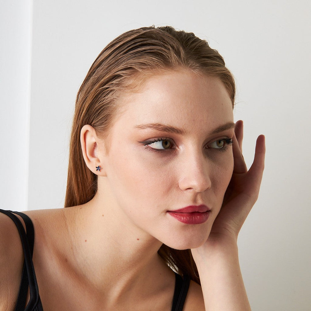 Beş Yapraklı Ve Renkli Taşlı Çiçek Piercingi - 925 GÜMÜŞ