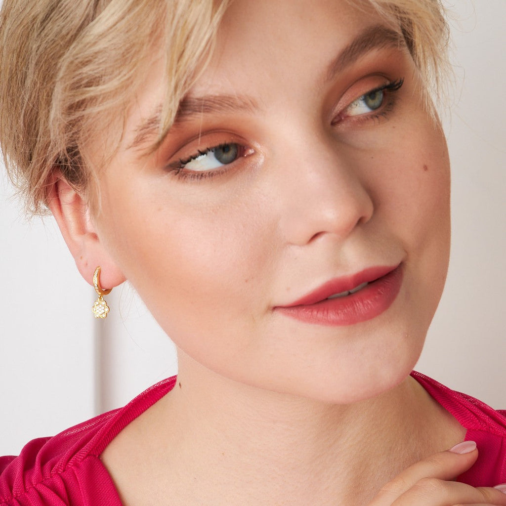 Taşlı Çiçek Küpeleri - 925 GÜMÜŞ