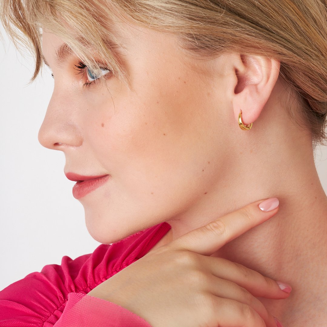 Oval Tasarımlı Küpeler - 925 GÜMÜŞ