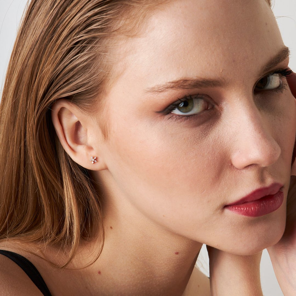 Pembe Taşlı Çiçek Piercingi - 925 GÜMÜŞ