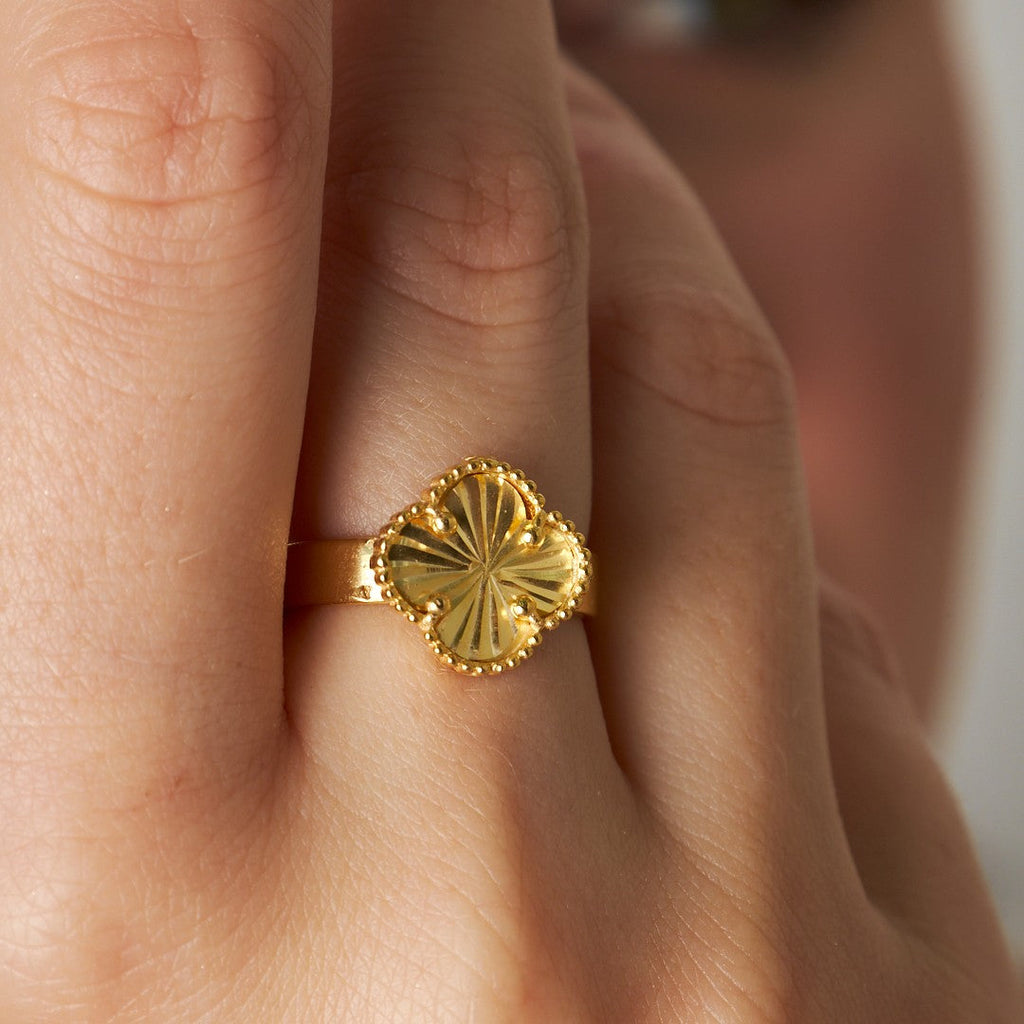 Parlak Yonca Yüzüğü - 925 GÜMÜŞ